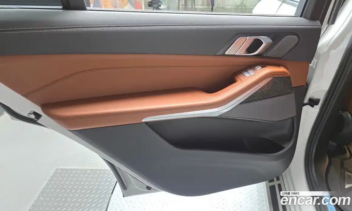 BMW X7 2025 3.0 автомат (гидро), фото 15