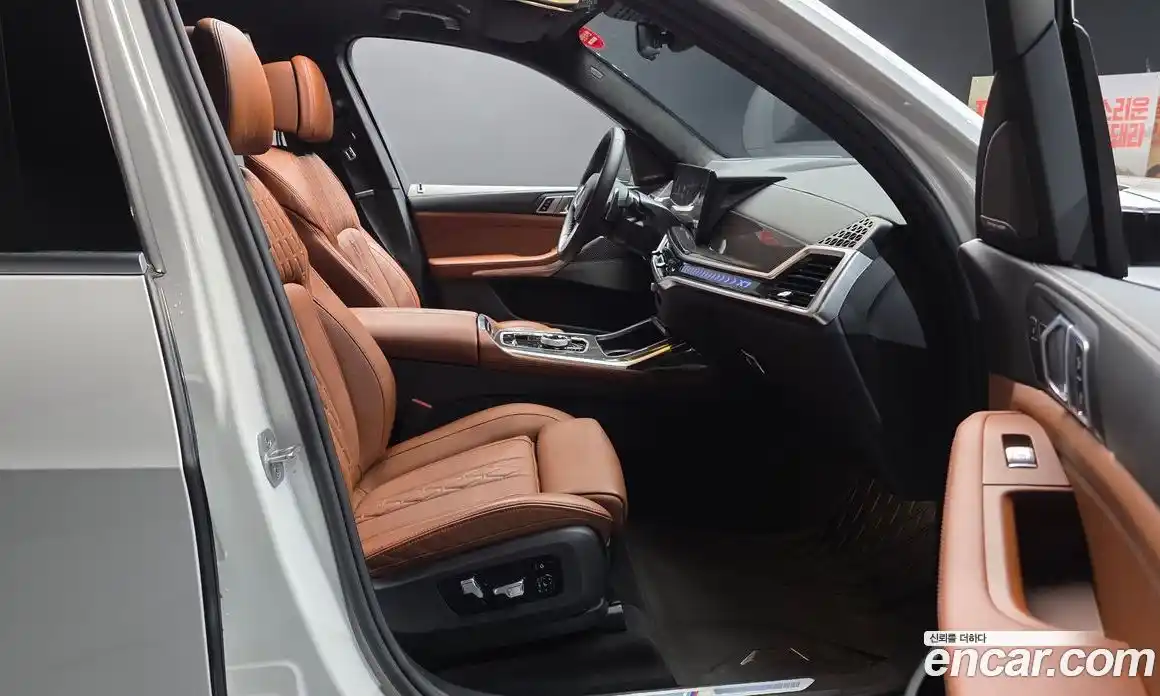 BMW X7 2025 3.0 автомат (гидро), фото 16