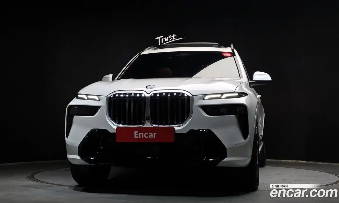BMW X7 2025 3.0 автомат (гидро), фото 3