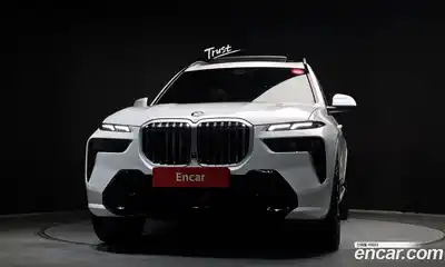 BMW X7 2025 3.0 автомат (гидро), миниатюра 3