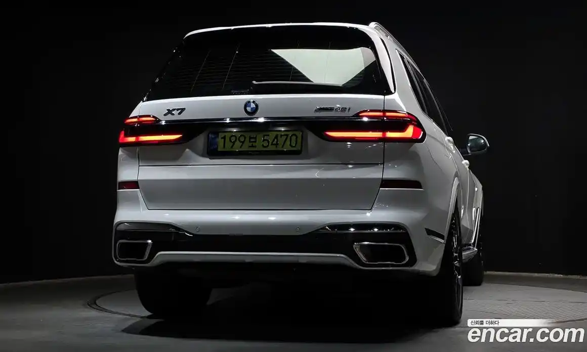 BMW X7 2025 3.0 автомат (гидро), фото 4