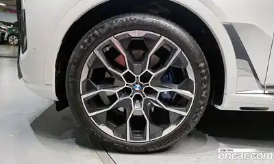 BMW X7 2025 3.0 автомат (гидро), миниатюра 5