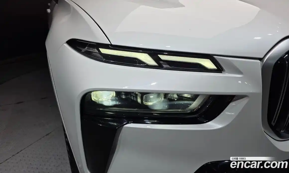 BMW X7 2025 3.0 автомат (гидро), фото 8