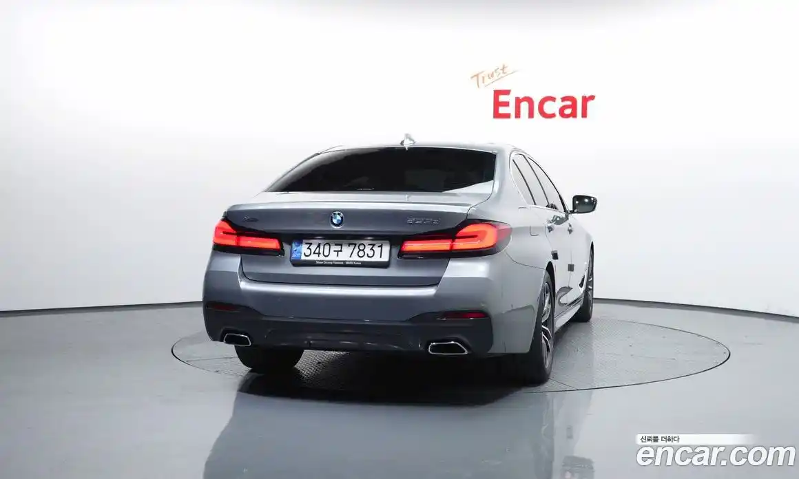 BMW 5 серия 2023 2.0 автомат (гидро), фото 4