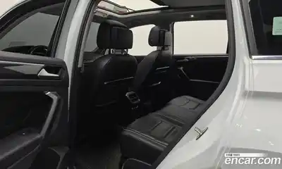Volkswagen Tiguan 2020 2.0 автомат (гидро), миниатюра 11