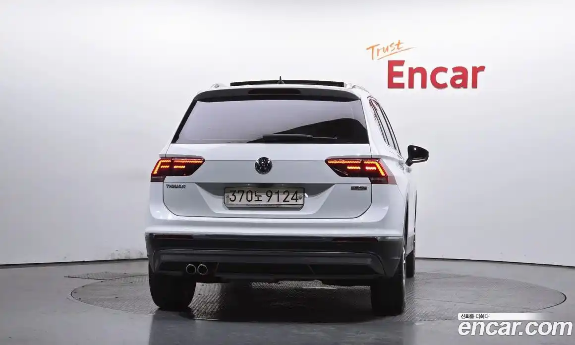 Volkswagen Tiguan 2020 2.0 автомат (гидро), фото 4
