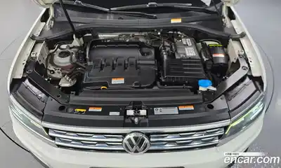 Volkswagen Tiguan 2020 2.0 автомат (гидро), миниатюра 6