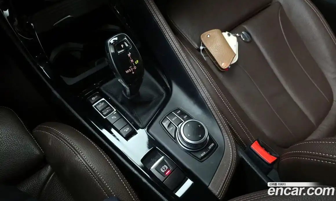 BMW X2 2023 2.0 автомат (гидро), фото 12