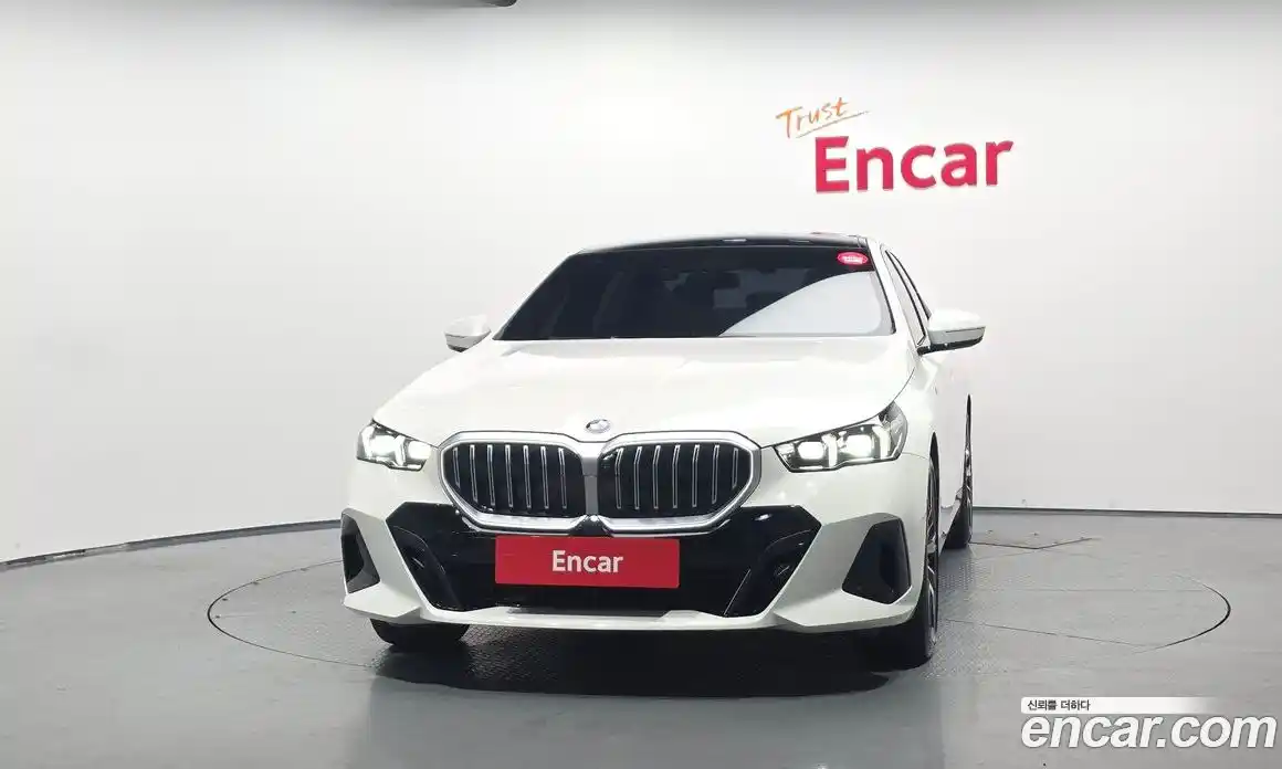 BMW 5 серия 2024 2.0 автомат (гидро), фото 3