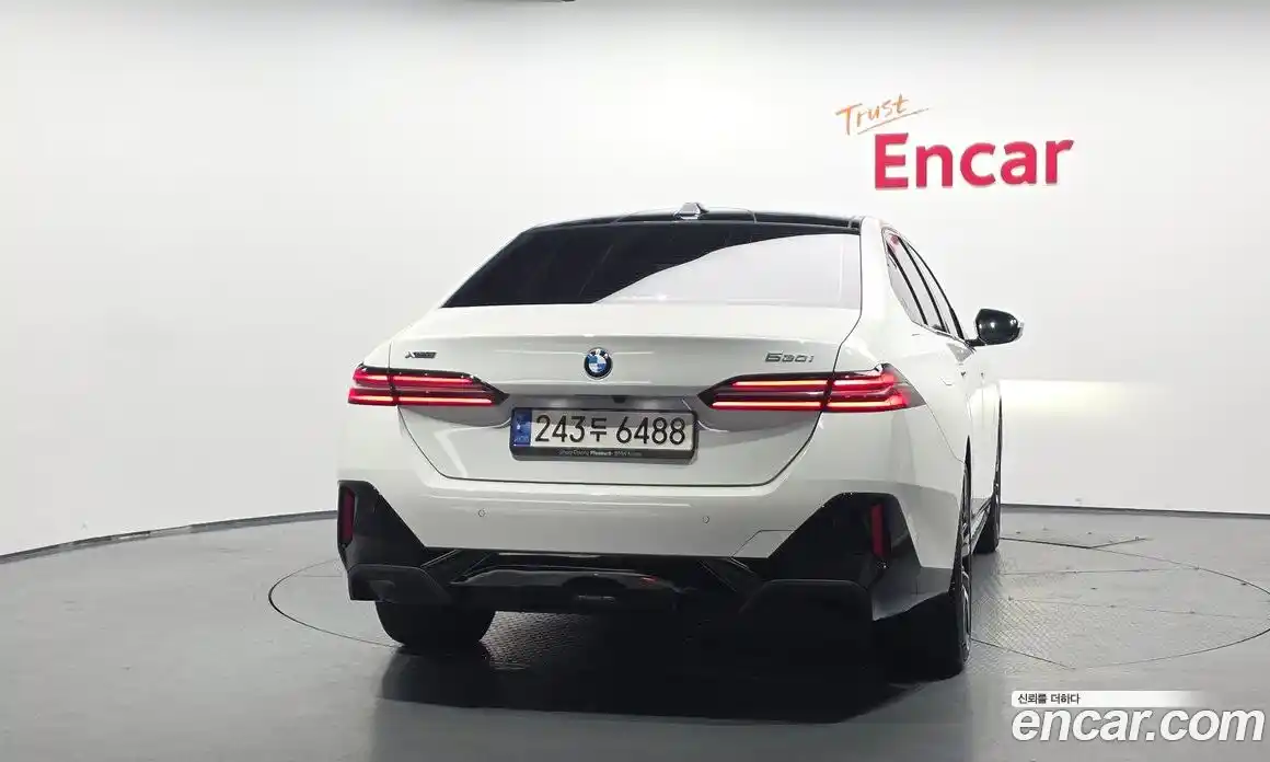 BMW 5 серия 2024 2.0 автомат (гидро), фото 4