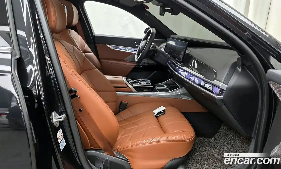 BMW i7 2023 0.3 автомат (гидро), фото 17