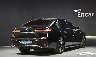 BMW i7 2023 0.3 автомат (гидро), миниатюра 2