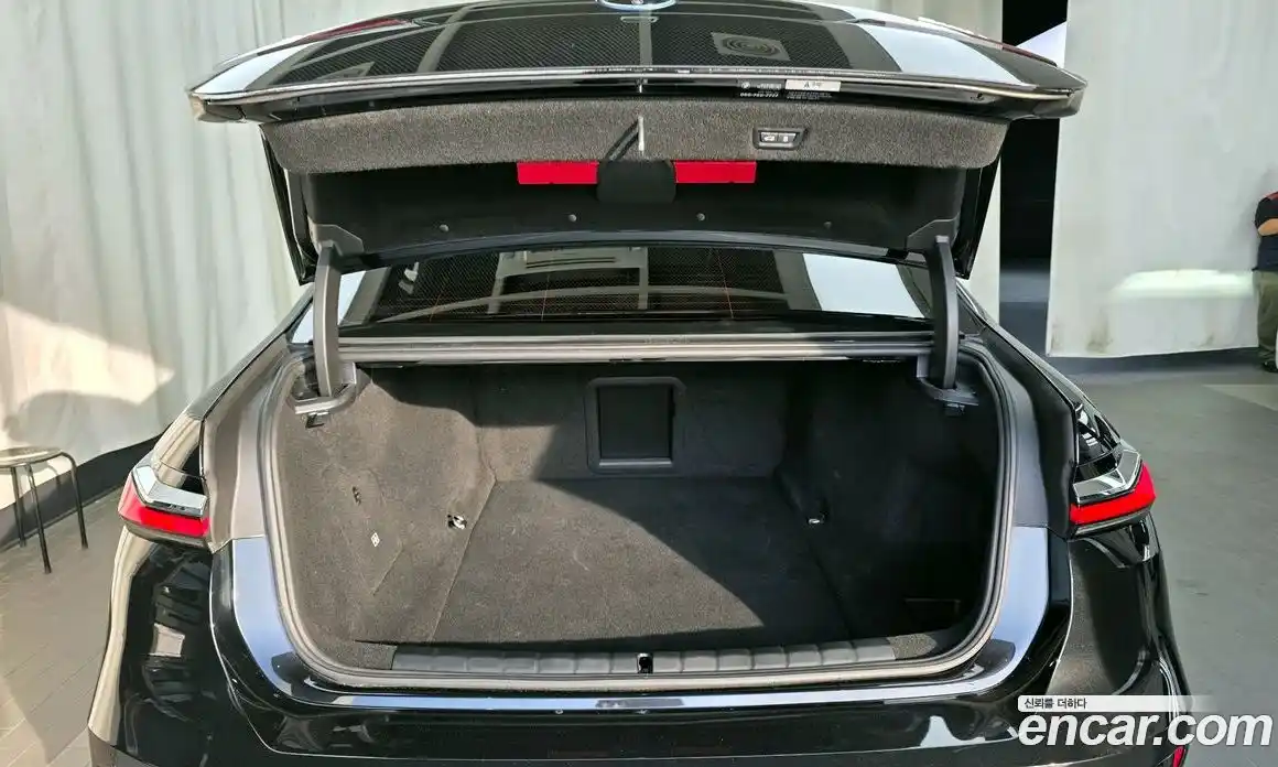 BMW i7 2023 0.3 автомат (гидро), фото 26
