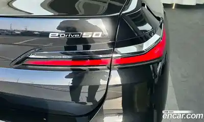 BMW i7 2023 0.3 автомат (гидро), миниатюра 9