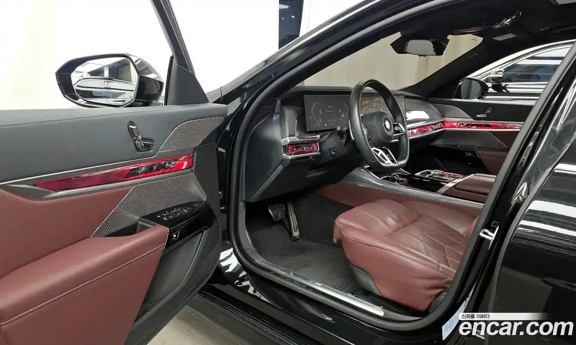 BMW 7 серия 2024 3.0 автомат (гидро), фото 13