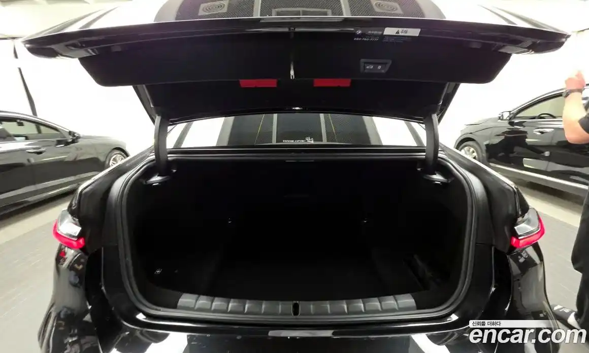 BMW 7 серия 2024 3.0 автомат (гидро), фото 26