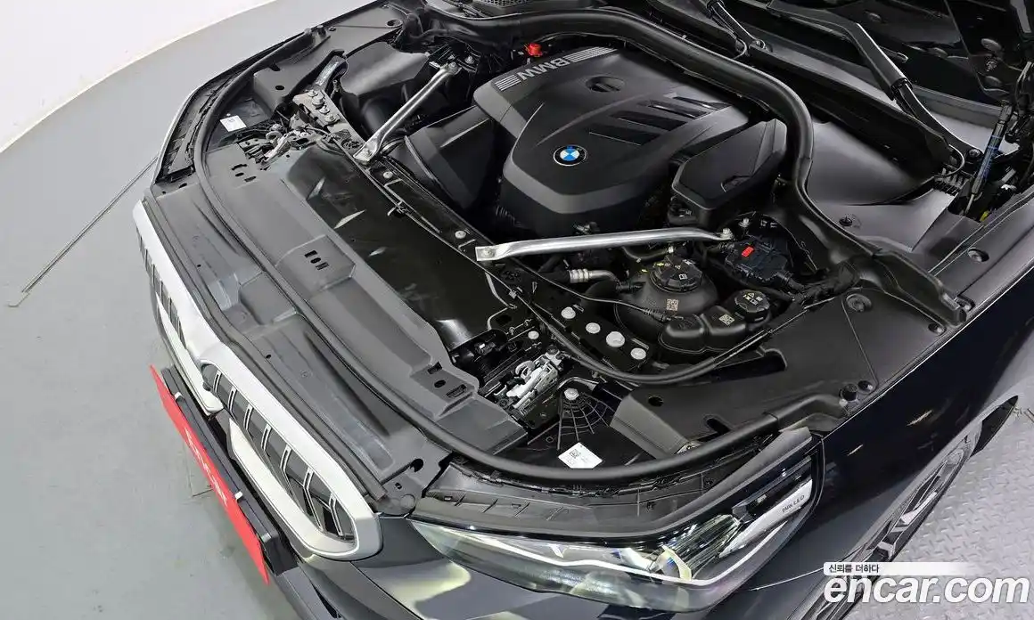 BMW 5 серия 2025 2.0 автомат (гидро), фото 6