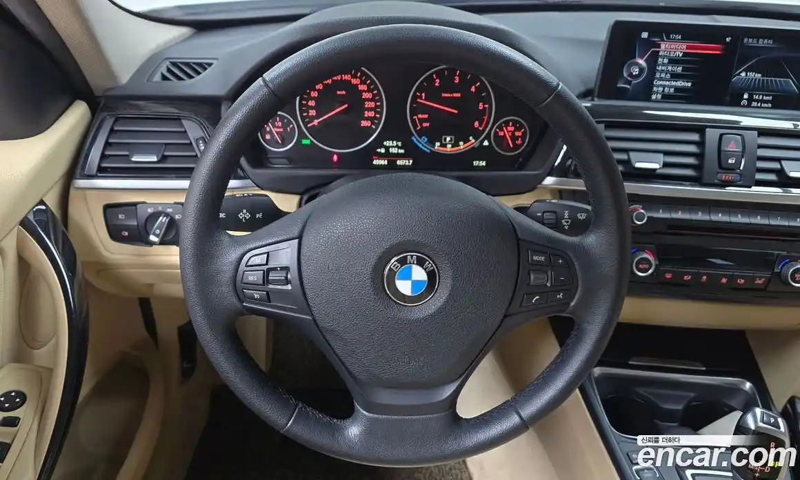 BMW 3 серия 2015 2.0 автомат (гидро), фото 13