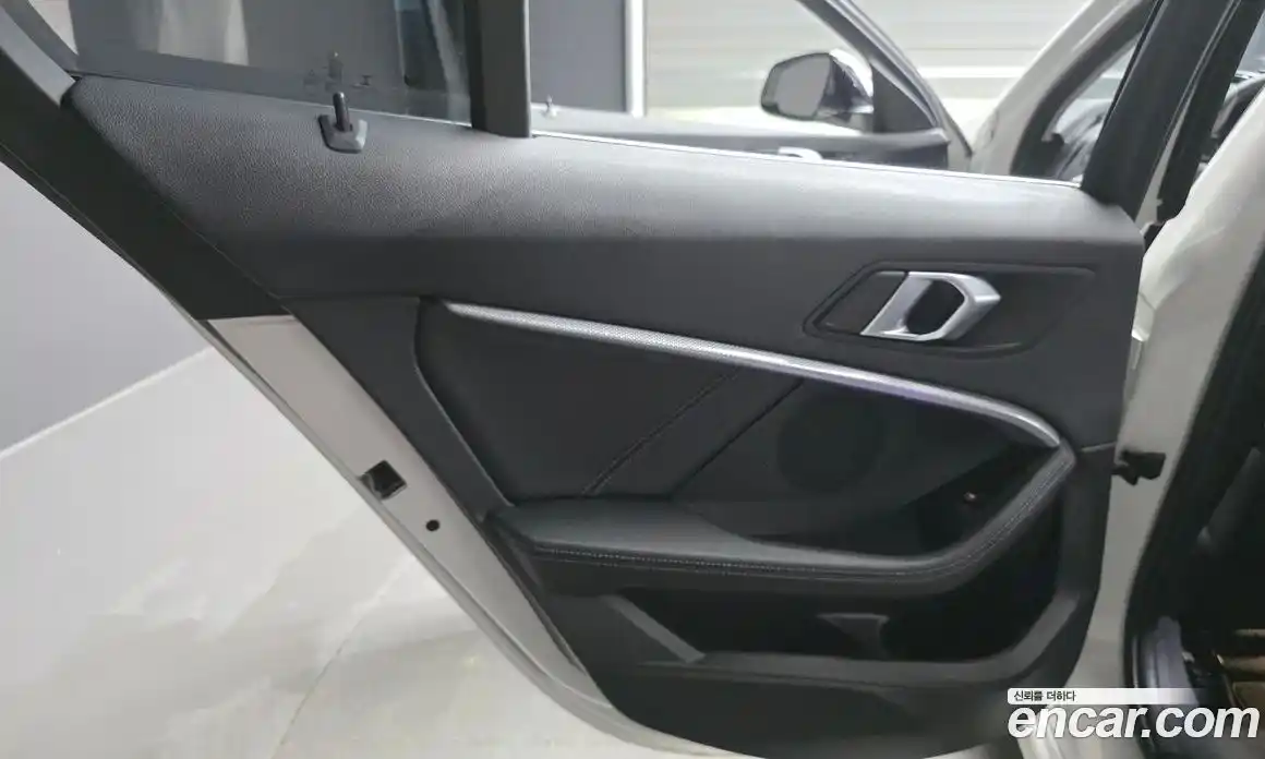 BMW 1 серия 2021 2.0 автомат (гидро), фото 15