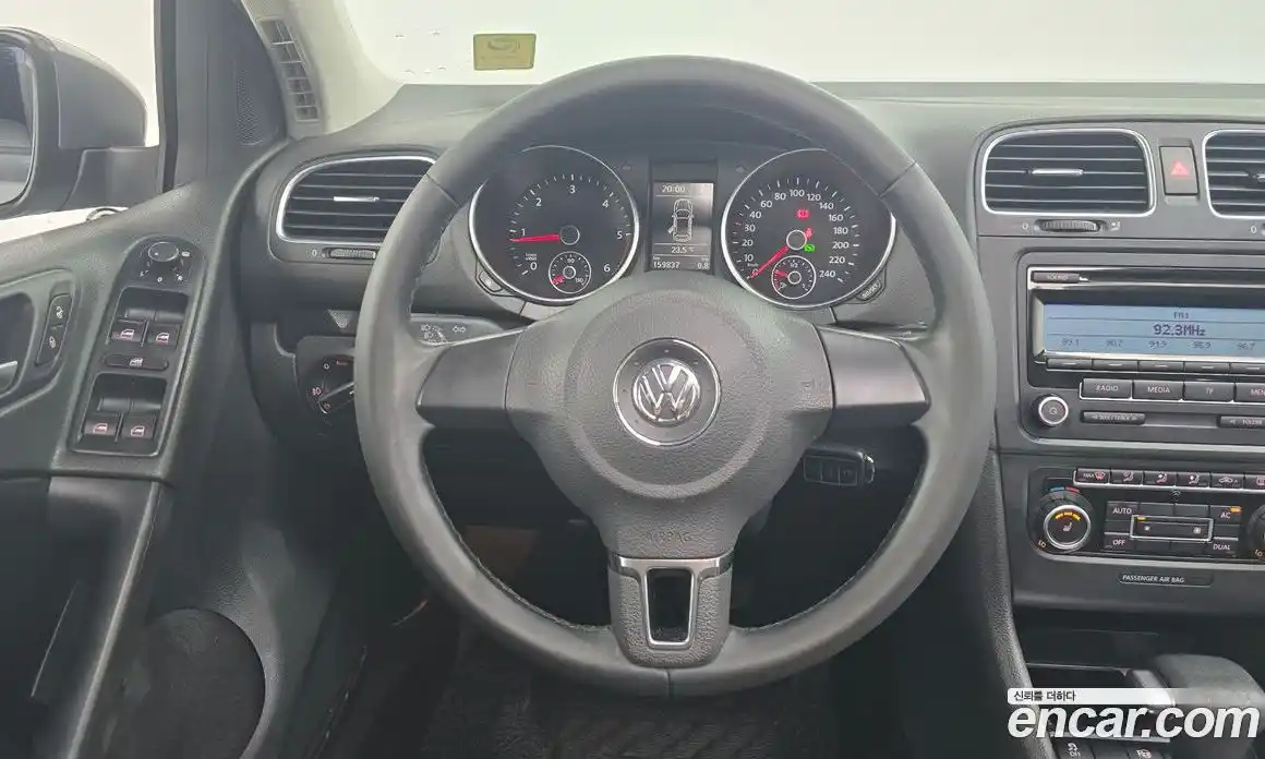 Volkswagen Golf 2010 2.0 автомат (гидро), фото 14