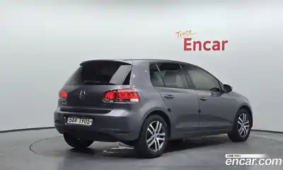 Volkswagen Golf 2010 2.0 автомат (гидро), миниатюра 2