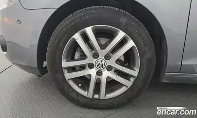 Volkswagen Golf 2010 2.0 автомат (гидро), миниатюра 5
