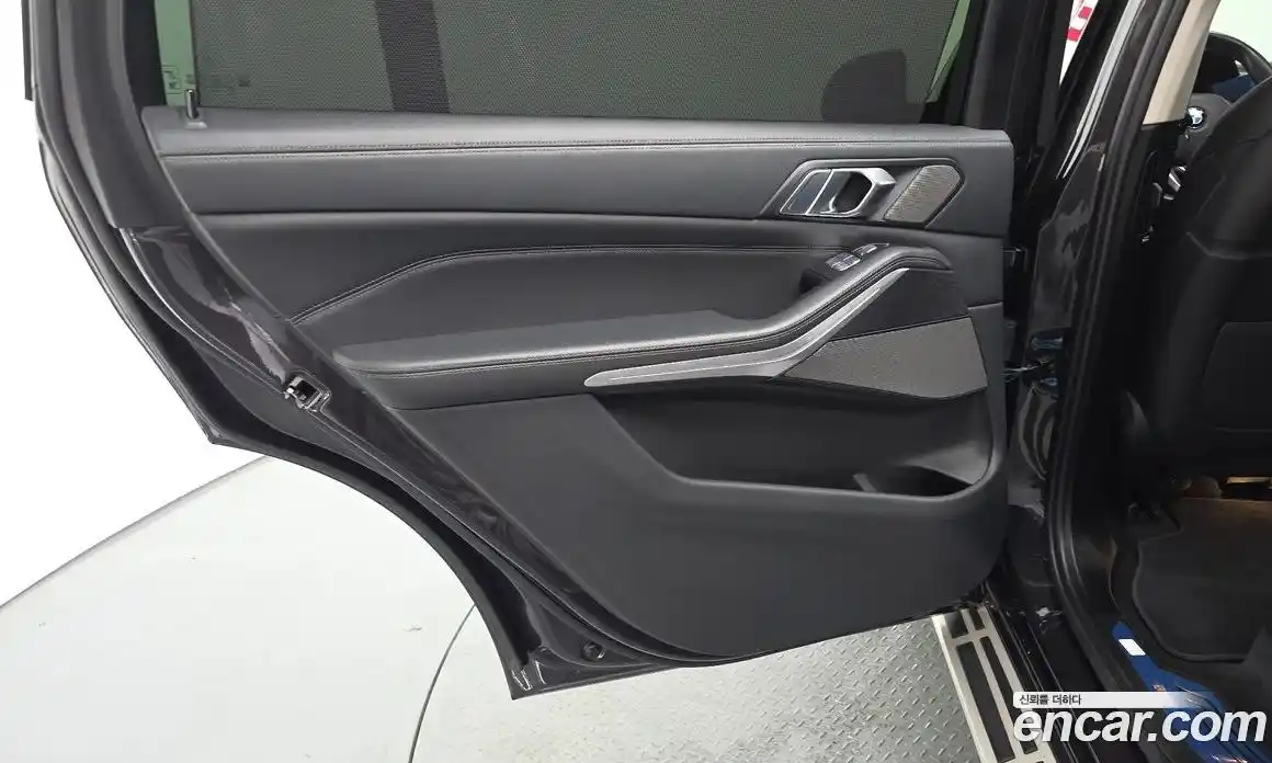 BMW X7 2022 3.0 автомат (гидро), фото 15