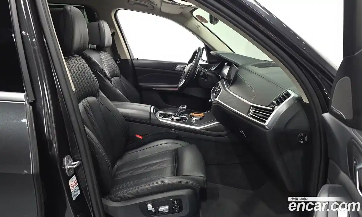 BMW X7 2022 3.0 автомат (гидро), фото 16
