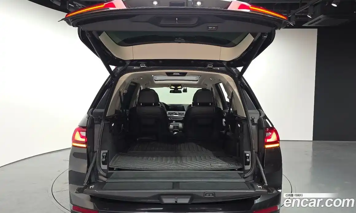 BMW X7 2022 3.0 автомат (гидро), фото 26