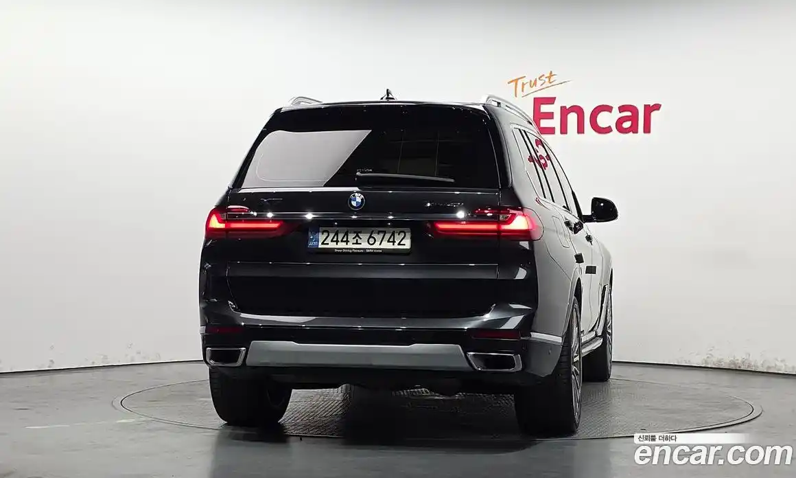 BMW X7 2022 3.0 автомат (гидро), фото 4