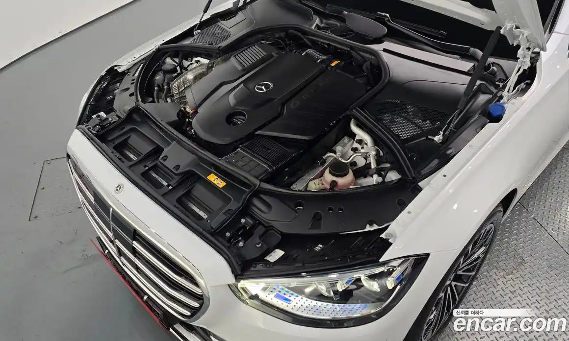 Mercedes-Benz S-Class 2025 3.0 автомат (гидро), фото 6