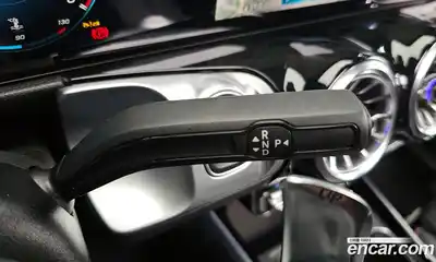 Mercedes-Benz GLB-Class 2022 2.0 гидро, миниатюра 9