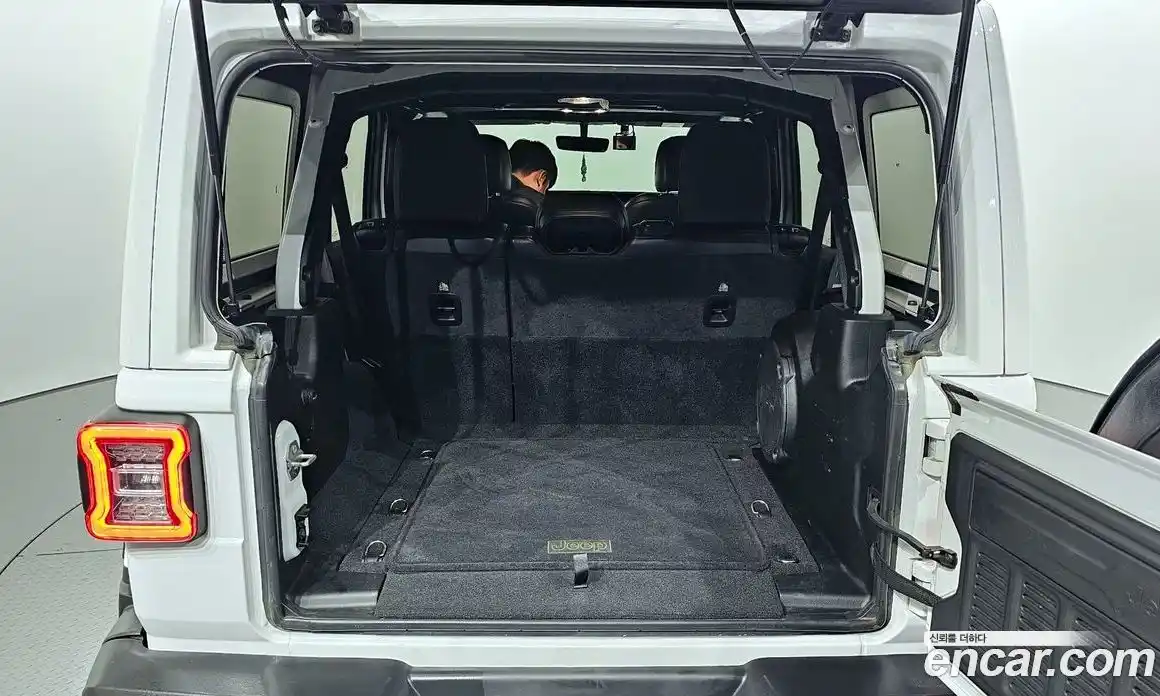 Jeep Wrangler 2022 2.0 автомат (гидро), фото 20