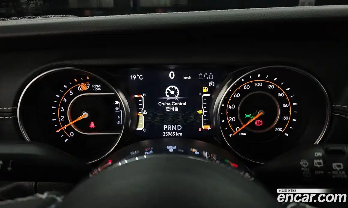 Jeep Wrangler 2022 2.0 автомат (гидро), фото 8