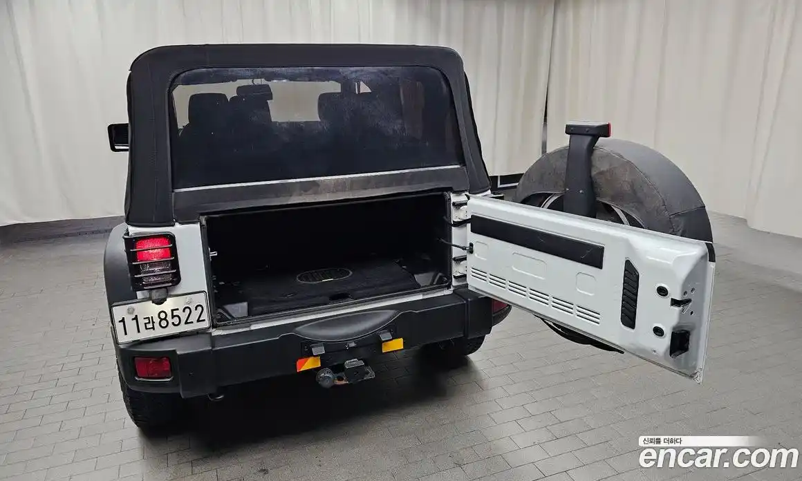 Jeep Wrangler 2017 3.6 автомат (гидро), фото 20