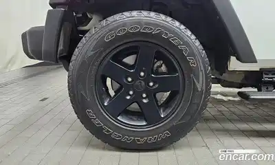 Jeep Wrangler 2017 3.6 автомат (гидро), миниатюра 5