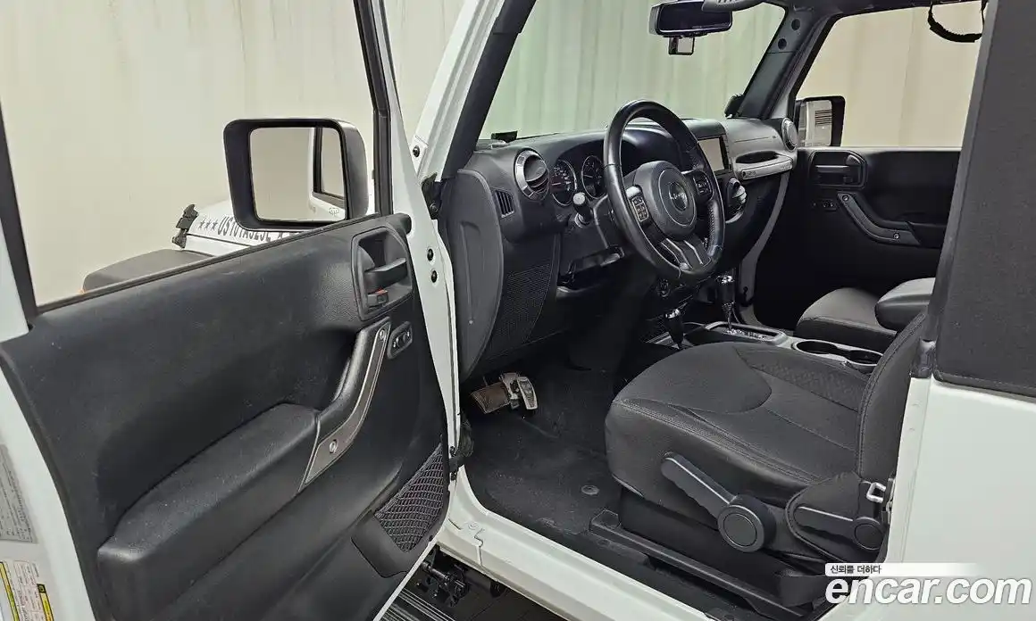 Jeep Wrangler 2017 3.6 автомат (гидро), фото 10
