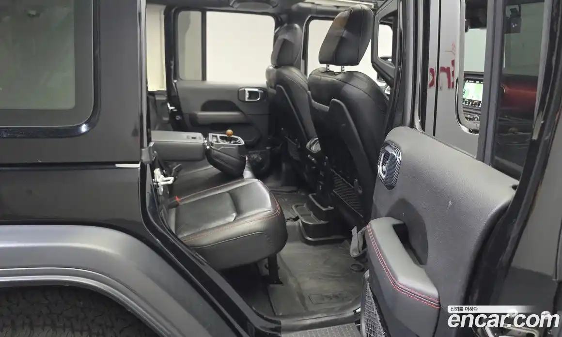 Jeep Wrangler 2021 2.0 автомат (гидро), фото 17