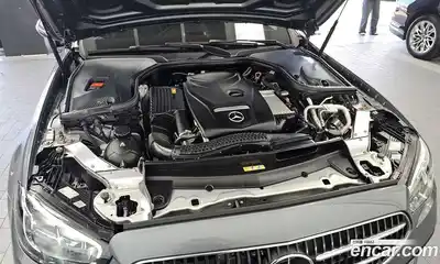 Mercedes-Benz E-Class 2021 2.0 автомат (гидро), миниатюра 6