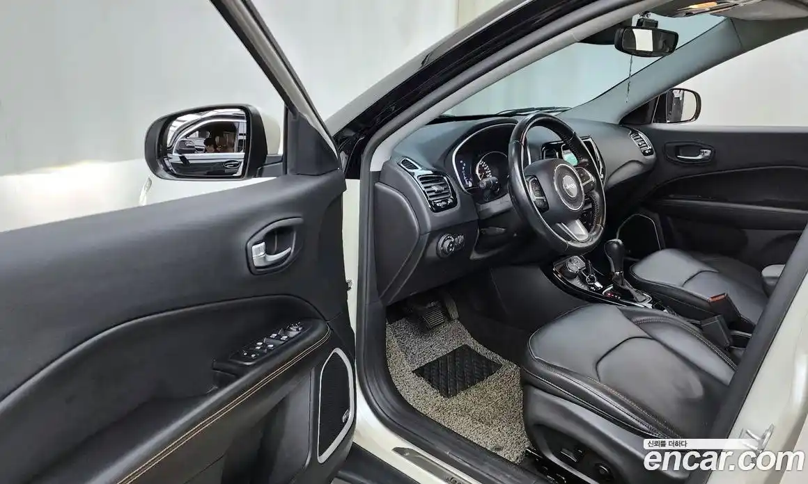 Jeep Compass 2019 2.4 автомат (гидро), фото 13