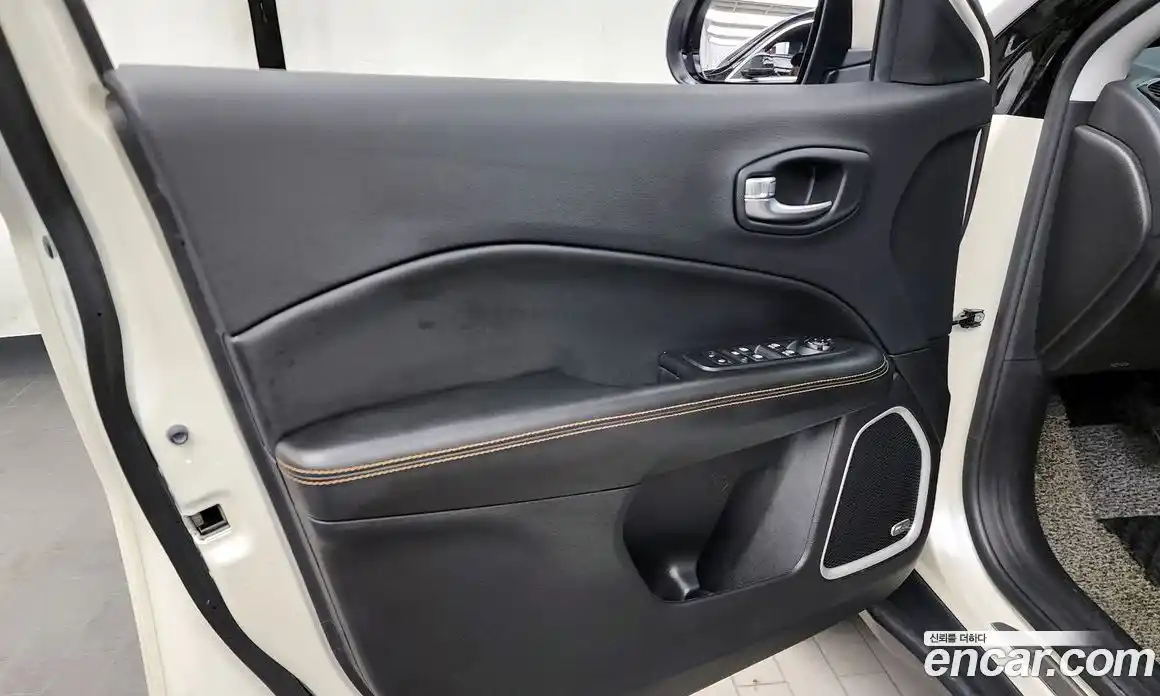 Jeep Compass 2019 2.4 автомат (гидро), фото 14