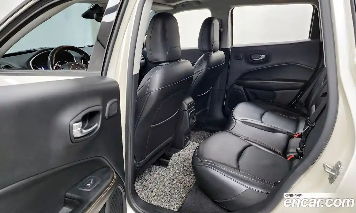 Jeep Compass 2019 2.4 автомат (гидро), фото 16