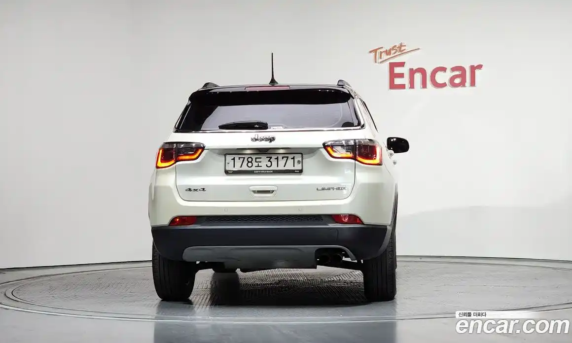 Jeep Compass 2019 2.4 автомат (гидро), фото 4