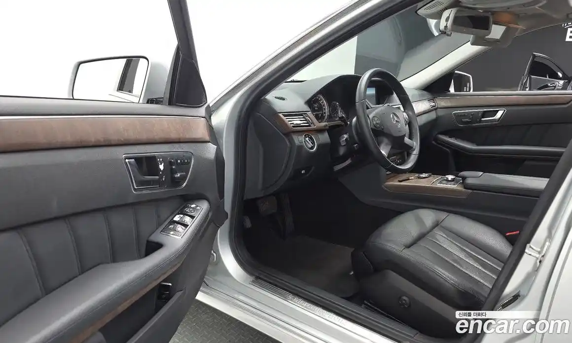 Mercedes-Benz E-Class 2013 3.5 автомат (гидро), фото 16