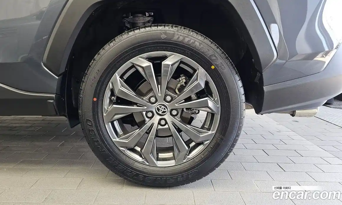 Toyota RAV4 2024 2.5 гидро, фото 7