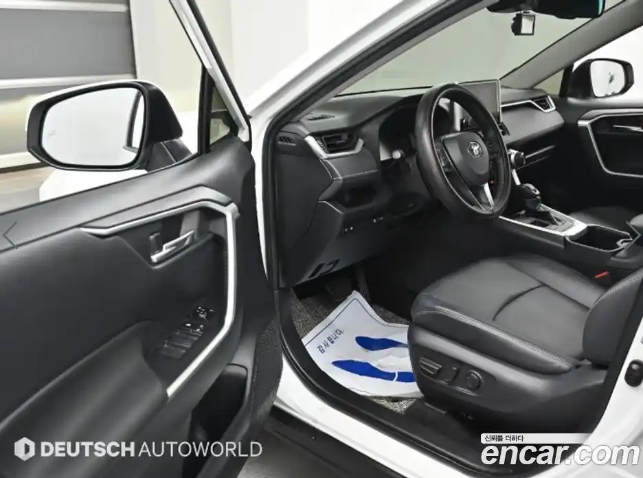 Toyota RAV4 2024 2.5 гидро, фото 11