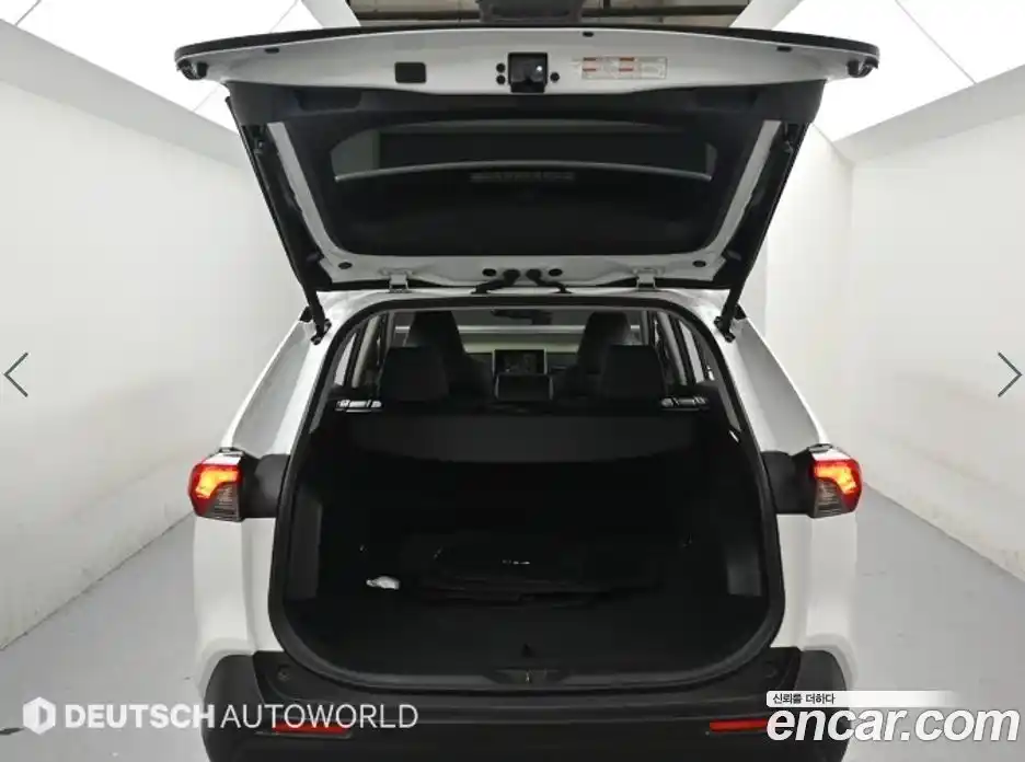 Toyota RAV4 2024 2.5 гидро, фото 19