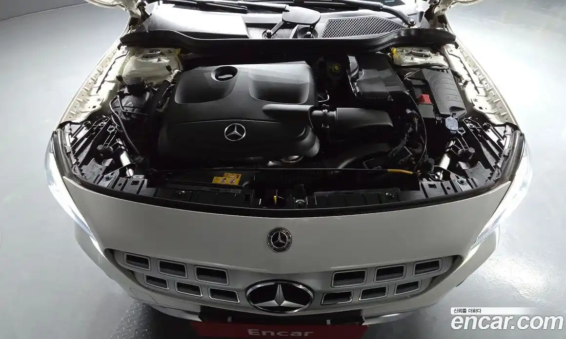 Mercedes-Benz GLA-Class 2018 2.0 гидро, фото 5 Mercedes-Benz GLA-Class 2018 2.0 гидро, фото 5