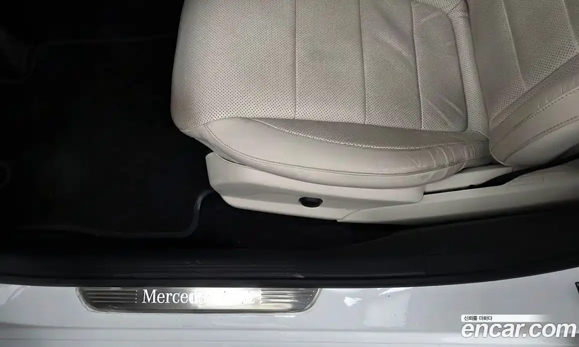 Mercedes-Benz E-Class 2023 2.0 автомат (гидро), фото 16