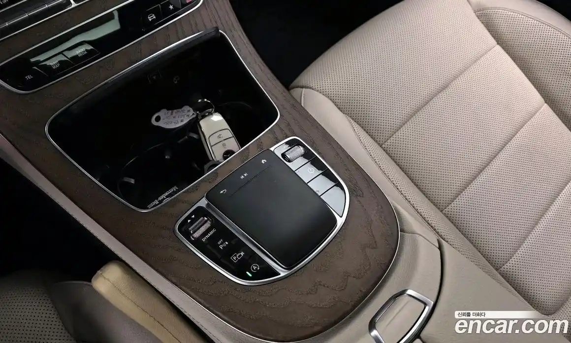 Mercedes-Benz E-Class 2023 2.0 автомат (гидро), фото 33